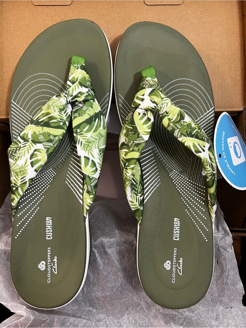 Clarks Cloudsteppers Flip Flops